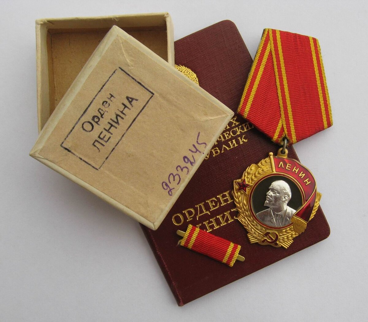 Как заработать в антикварной скупке. ЧАСТЬ 2. Как найти в скупке предмет за 10-20% его реальной стоимости