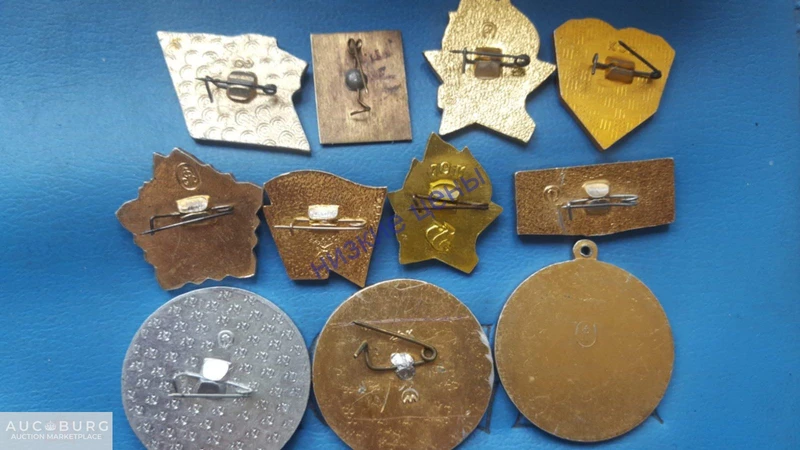 Октябрята Пионеры СССР Лот 10  знаков - additional Photos