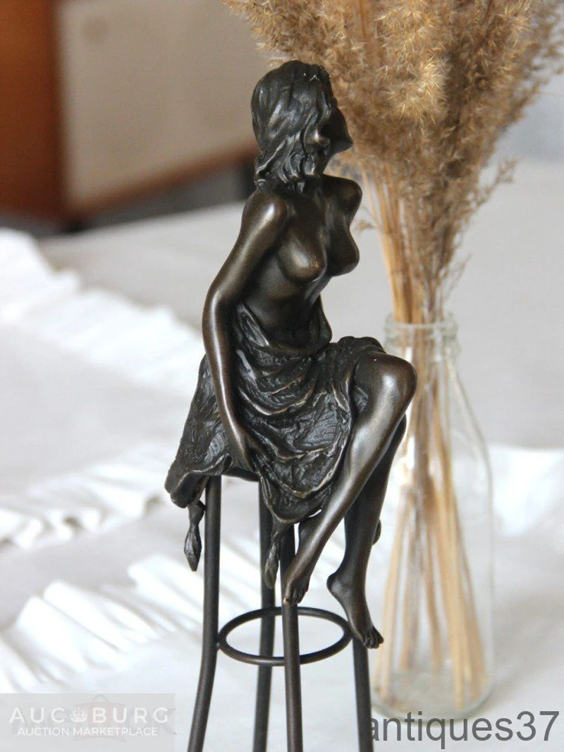 Статуэтка Девушка на стуле, бронза, Pierre Collinet, Европа, начало XX века - additional Photos