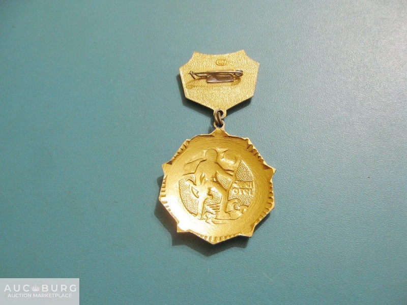 Знак 25 лет Победы в войне 1941-1945 гг. - в отменном состоянии! - additional Photos