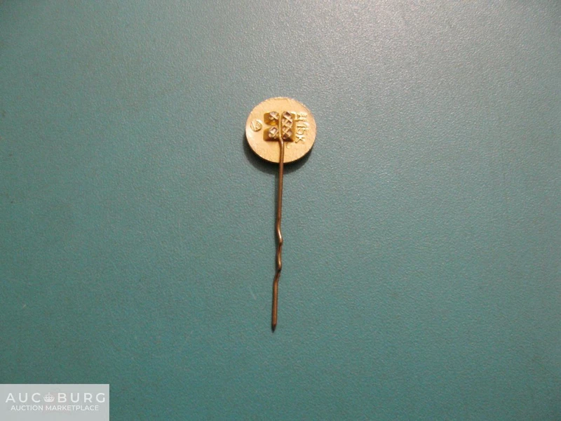 Динамо, Киев (фрачник на игле) - additional Photos