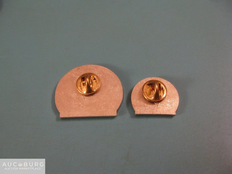 Астана-Коркем (городское оформление) - два разных значка на тяжелом металле. - additional Photos