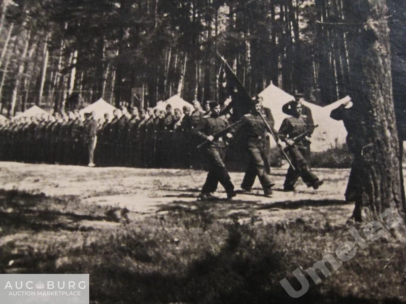 Вынос знамени в воинской части в летних лагерях. - additional Photos